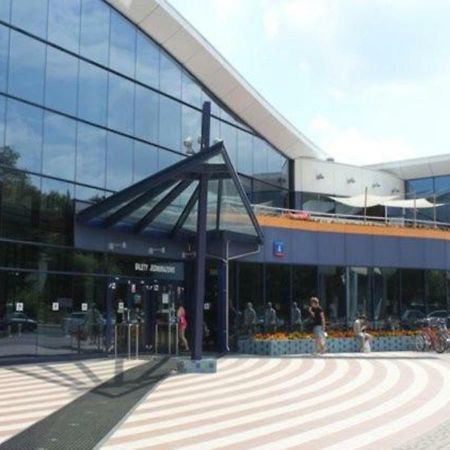 P&O Serviced Apartments Pulawska Варшава Екстериор снимка