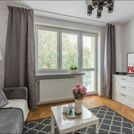 P&O Serviced Apartments Pulawska Варшава Екстериор снимка