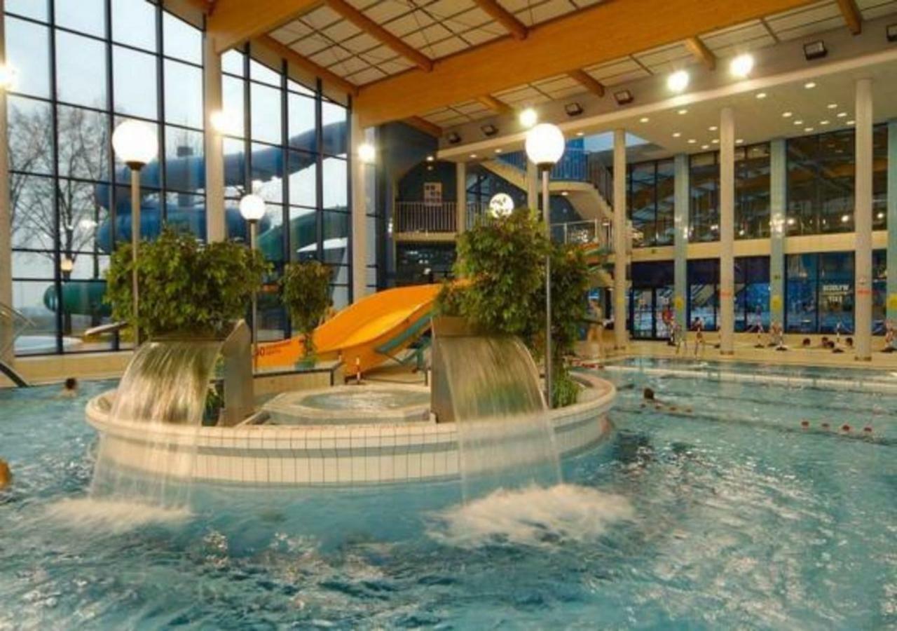 P&O Serviced Apartments Pulawska Варшава Екстериор снимка